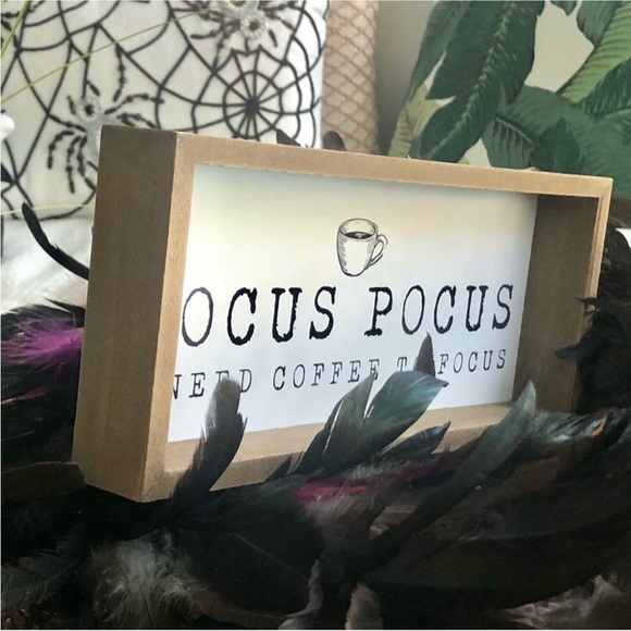 New! 🧙‍♀️Halloween Hocus Pocus “I Need Coffee To Focus” Sign - Picture 1 of 4